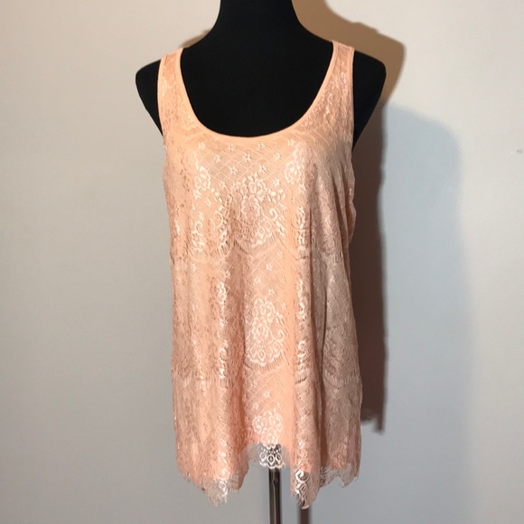 Maurices Tops - Like new! Maurices lacy peach tank top